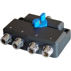 Conmutador D-original AV-SW4N con conectores N coaxial para cuatro antenas de emisora