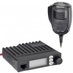 Emisora CB muy compacta con micrófono selector de canales ANYTONE SMART II.